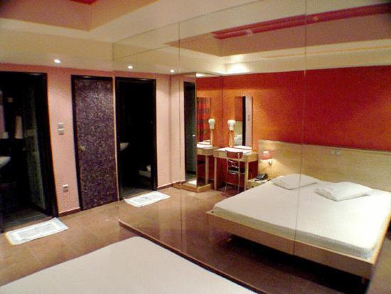 Hotel Niki Pireo Esterno foto